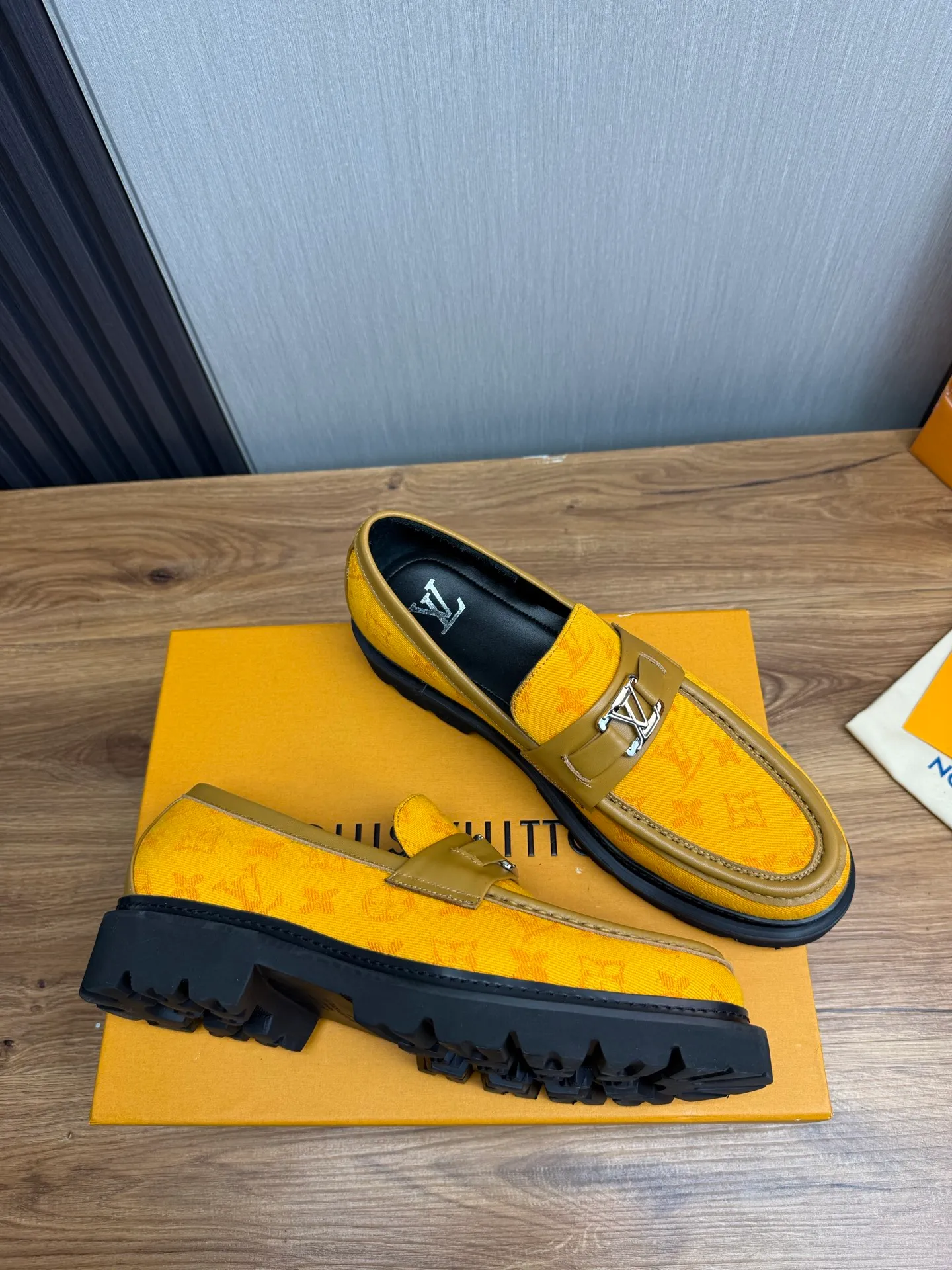 Factory 680💰 LV. Men's business casual leather shoes, all made of imported original brand leather, just to create a more comfortable wearing experience, original non-slip and wear-resistant outsole ✔️16-45 (38.45 non-returnable)